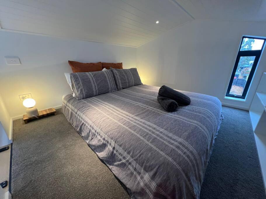 Alpine Chalet - Views, Fire-Pit, Central, Cosy Wanaka Exterior foto